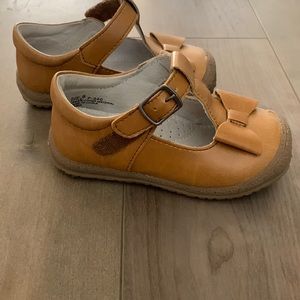 L’AMOUR camel color leather shoes | Toddler 6 |